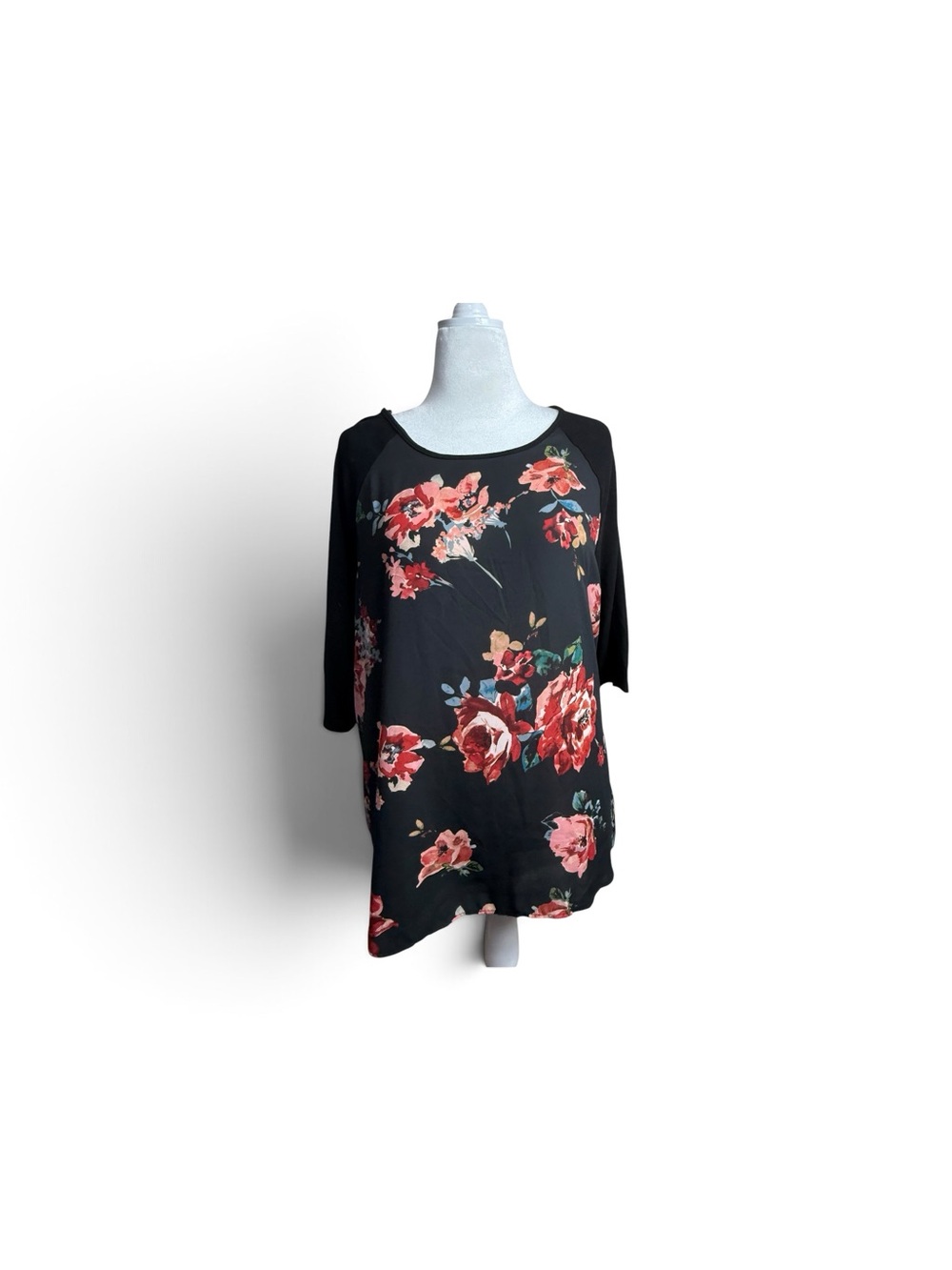 Kaleigh Floral Scoop Neck Top size 2X